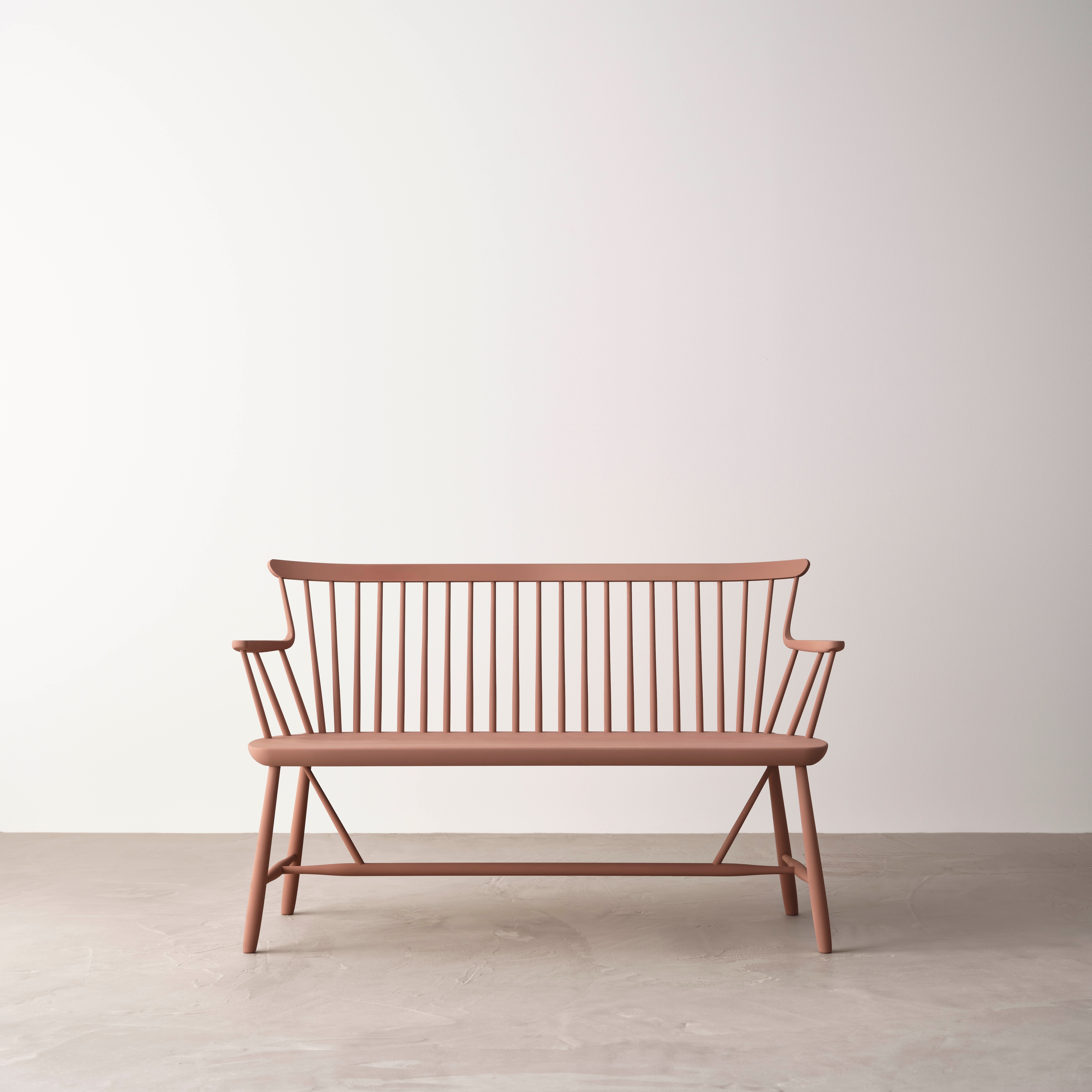 Pinnesofa Temperafarge